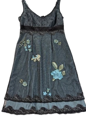 Vestido de seda bordado vintage verde azulado negro Y2K 10 cuentas glamurosas hadas caprichosas oscuras Foto 1 de 4