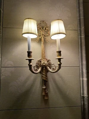 Apliques de cinta de latón estilo Luis XVI francés con borla - Juego de 7 Foto 1 de 2