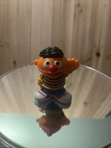 Ernie Waving Sesame Street Workshop 2.75" PVC Figure Cake Topper 2010 Hasbro@ - Picture 1 of 7