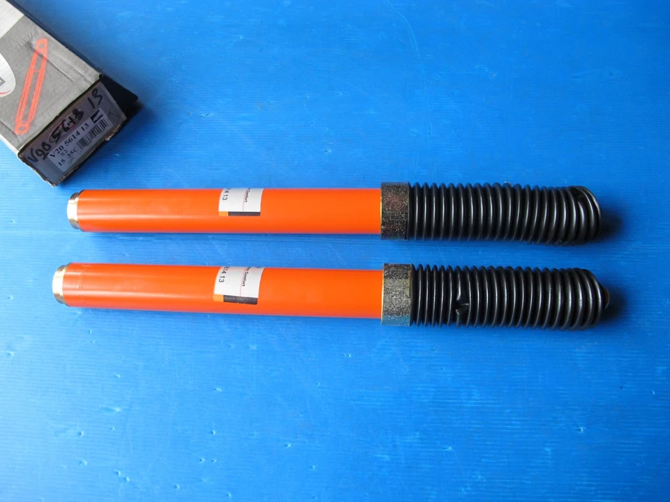 2 Gas Shock Absorbers For Volkswagen Passat - Image 1 of 1