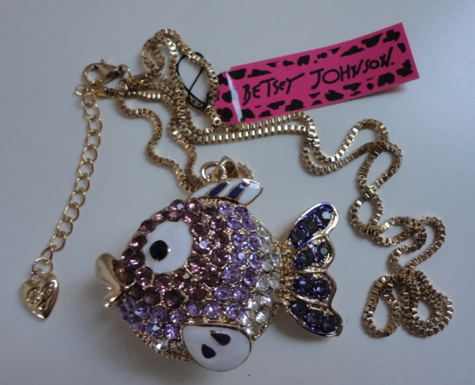 Betsey Johnson Fish Pendant Necklace Gold-Tone Clear & Purple Crystals - Изображение 1 из 1