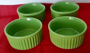 Revol Francés Clásico Verde Cerámica Ramekin, Juego de 4 - Imagen 1 de 10