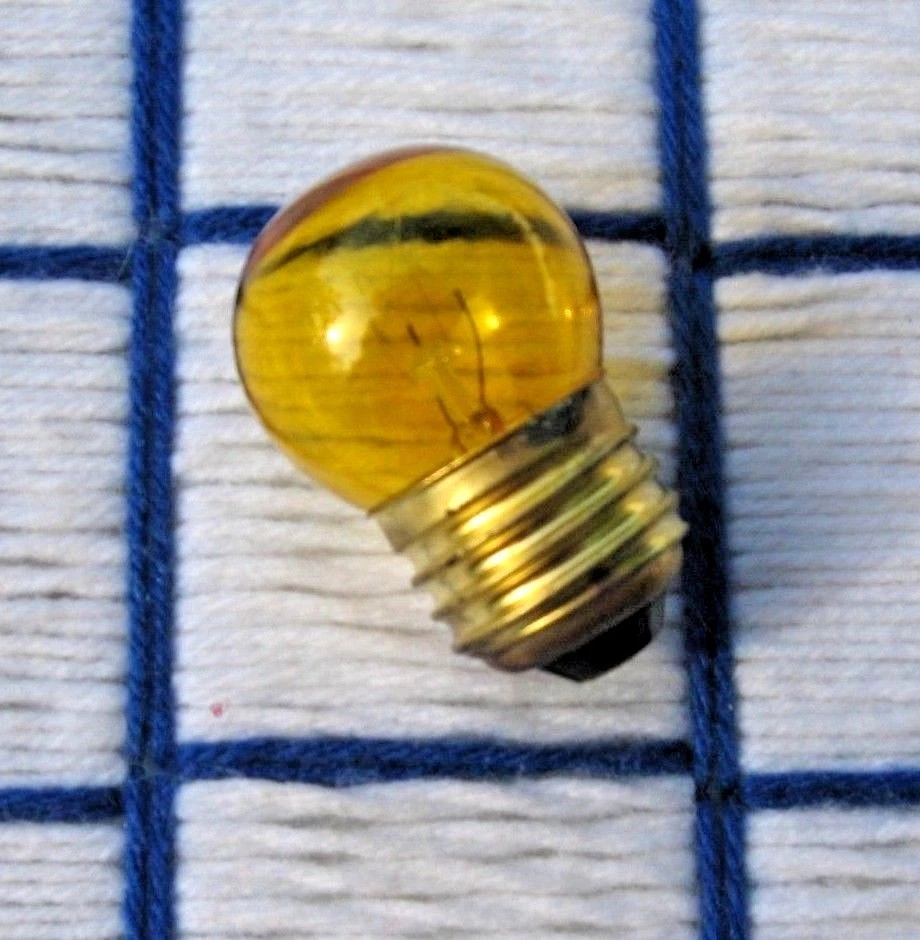 BOXof 25 NEW marquee S11 transparent YELLOW 7.5S11 TY sign night LIGHT BULB 7.5w - Image 1 of 3