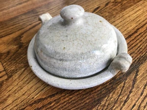 Einzigartige Studiokeramik Schale + Deckel glasierter Ton geformt handgefertigt, "BUB" auf Boden - Bild 1 von 14