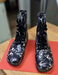 Alegria Ari Sweetie Pie Floral Boots 39. Combat Boots - Picture 1 of 7