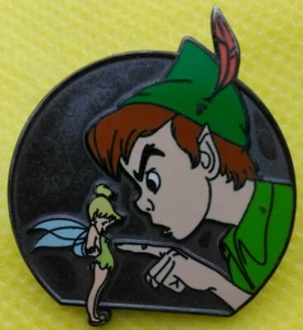 RETIRED⭐ Released in Year 2000 WALT DISNEY PIN⭐ Peter Pan scolding Tinkerbell❤️  - Picture 1 of 5