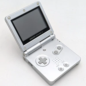 Consola portátil Nintendo Game Boy Advance SP en plata platino AGS-003 - Imagen 1 de 7