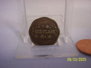 SIX FLAGS LOG RIDE TOKEN CHALLENGE COIN - Picture 1 of 2