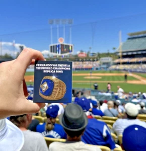 FREE SHIPPING ! ! Fernando Valenzuela Dodgers 1981 World Series Ring Replica SGA - Picture 1 of 5