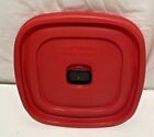 Rubbermaid Easy Find Vented 6 1/2” Square Replacement Lid #2085, Red