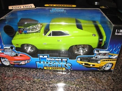 MUSCLE MACHINES 1969 DODGE CHARGER R/T 69 MOPAR HEMI 1:18 SCALE - Image 1 of 4