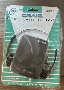 Craig JH6012 Persönlicher Stereo Kassettenspieler NEU Kopfhörer Gürtelclip Auto Stop - Bild 1 von 2