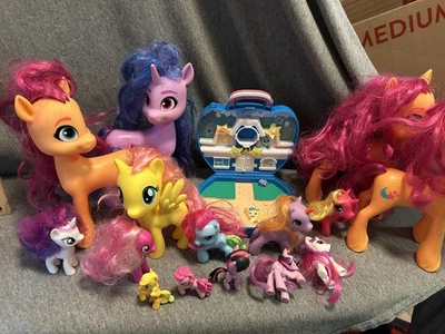 My Little Pony Figure Lot Hasbro Playset Unicorn Pegasus Bundle G4 G5 Minis - Image 1 of 4