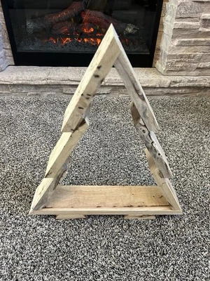 Small Pallet Wood Christmas Tree - Image 1 of 4