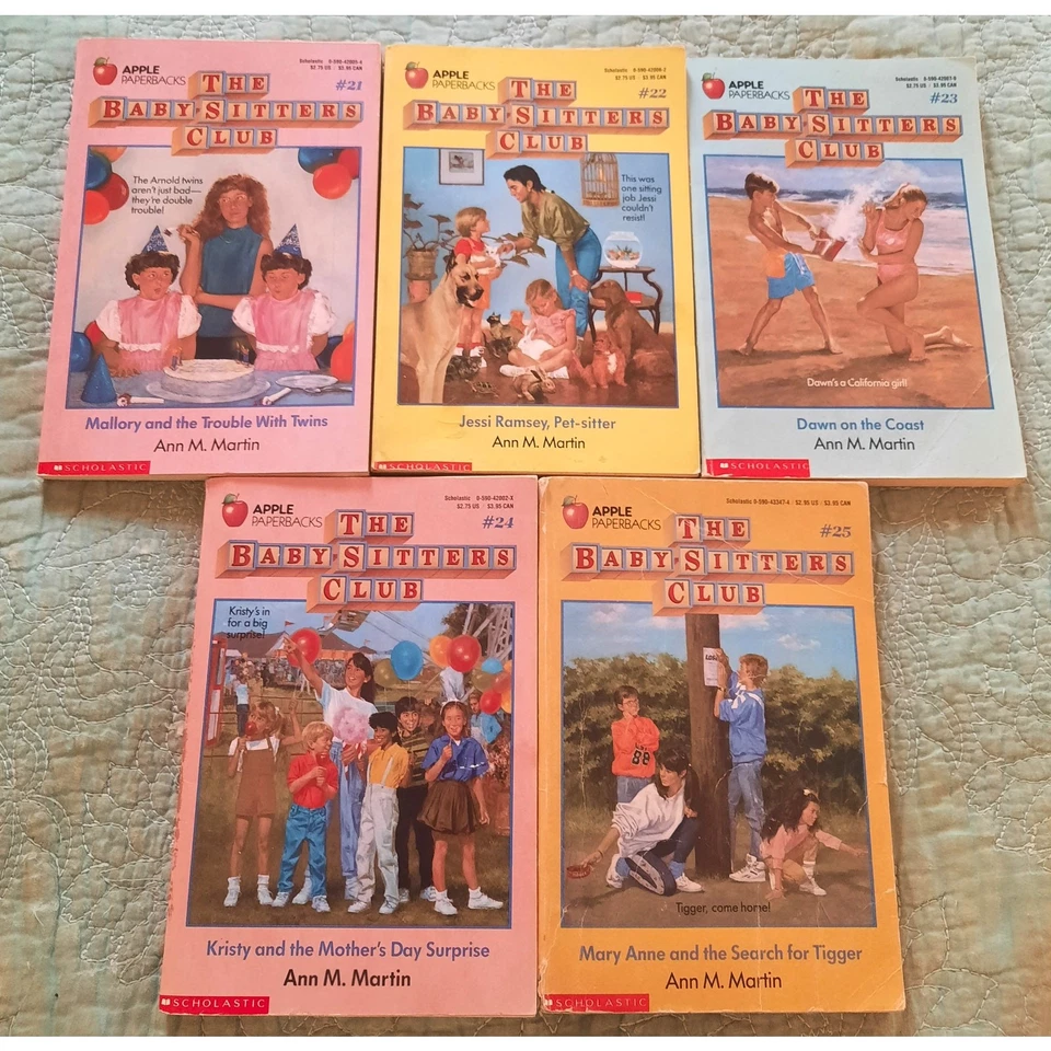 The Babysitters Club Series Lot of 5 Books 21 22 23 24 25 Ann M Martin BSC - Imagem 1 de 3