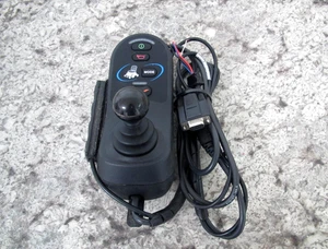 Silla eléctrica PG Drives / Permobil / Quickie D51315.01 R-Net joystick de 5 botones - Imagen 1 de 5