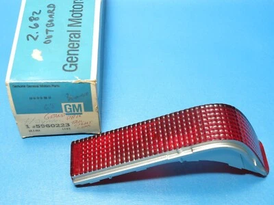 NOS GM 1968 Pontiac Grand Prix GP exterior izquierda derecha luz trasera lámpara lente 5960223 Foto 1 de 4