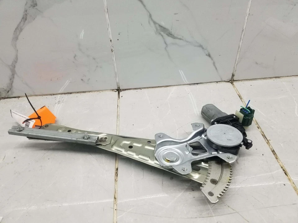 Nissan Murano 2010 puerta trasera izquierda regulador ventana con motor #003579 Foto 1 de 2