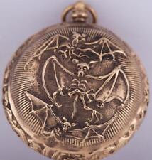 Antique Francés Bolsillo Reloj Verge Fusee Murciélagos Fantasía Dorado Estuche