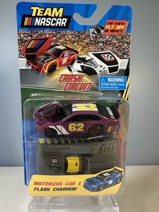 Team NASCAR 2019 Crash Circuit #62 auto viola NUOVO IN CONFEZIONE - Foto 1 di 11