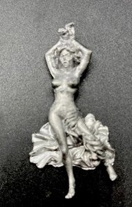 Sanderson Miniatures 54 mm Pirates Of Tortuga “Bound Female On Back" New - Picture 1 of 3