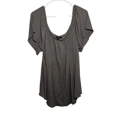 Jessica Simpson Blouse Women's 2X Green Round Neck Short Sleeve Solid Top - Image 1 of 4