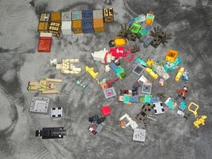 Lot 75 MINECRAFT Mojang Action Figures Blocks Survival Accessorie Weapon diecast - Picture 1 of 5