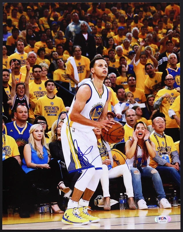 Stephen Curry Autographed Basketball Photo Golden State Warriors 11x14 PSA Holo - Image 1 of 1
