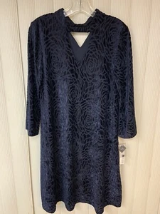 Neu mit Etikett Studio One New York, Damenkleid, knielang, Größe 10, marineblau Samt geprägt - Bild 1 von 13