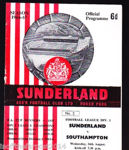 1966/67 SUNDERLAND V SOUTHAMPTON 24-08-1966 Division 1 - Picture 1 of 1