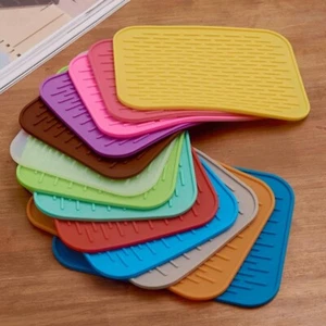 HEAT RESISTANT SILICONE TRIVET MAT PAN POT HOLDER NON SLIP PAD NEW - Picture 1 of 14