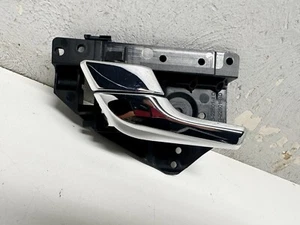 P20740 2020-2015 Jaguar XJ XF XJL Front Door Interior Open Handle Pull Handle LH - Imagen 1 de 5