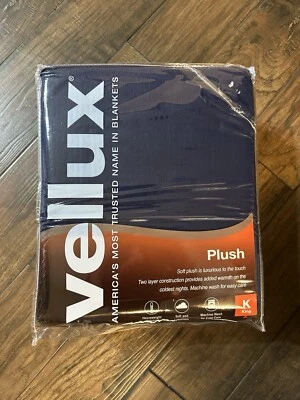 Vellux King Size Blanket-All Season Luxury Warm Navy Plush Heavyweight Thermal - Image 1 of 4
