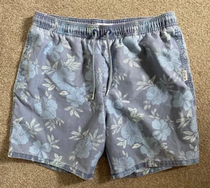 PANTALONES CORTOS DE NATACIÓN HOLLISTER PATRÓN FLORAL L GRANDES - Imagen 1 de 4