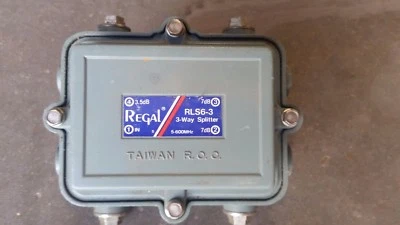 Regal RLS6-3 3-Way Splitter - Image 1 of 2