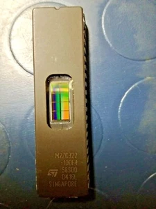 EPROM M27C322-100F1 DIP-42 M bit -- 5PEZZI - Foto 1 di 2