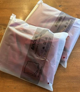 Artcest Kuschelig Samt Überwurf Kissenhülle 2er Set Deko Couch Rubinrot 24”x24” - Bild 1 von 2