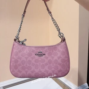 Neu mit Etikett Coach Teri Schultertasche aus charakteristischem Canvas CV933 Altrosa - Bild 1 von 13