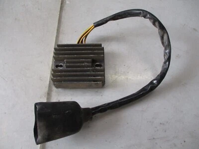 SH678C-13 Regolatore Tensione Corrente Honda CBR 900 RR Fireblade 929 2000 2001 - Immagine 1 di 4