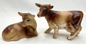 Vintage Light Weight Ceramic Salt & Pepper Shakers Brown & Cream Horned Cows - Picture 1 of 8