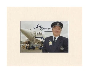 Mike Bannister Concorde Pilot Original Signed 10x8" Mounted Autograph Photo COA - Picture 1 of 1
