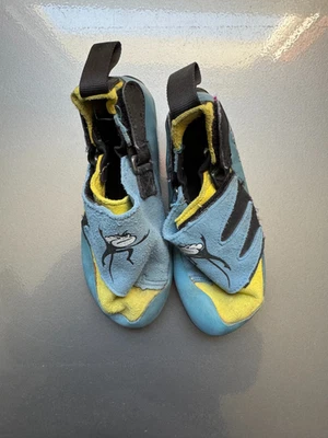 Детская обувь для скалолазания - Mad Rock Monkey - размер 11/29,0 - Изображение 1 из 3