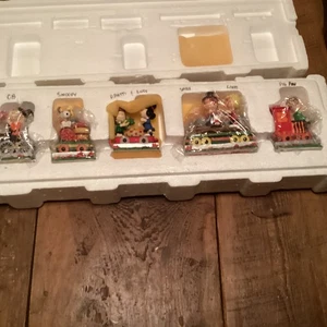 5 Stck. CHARLIE BROWN Snoopy PEANUTS DANBURY NEUWERTIG THANKSGIVING SONDERZUG - Bild 1 von 7