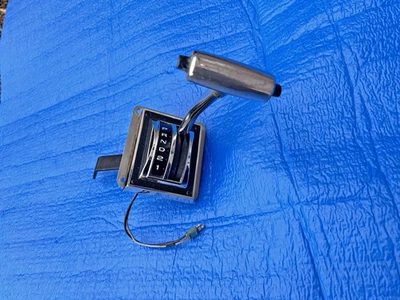 67 - 68 Mustang Automatic Shifter Non Console Reconditioned Nice! - Image 1 of 4