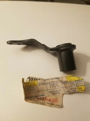 1980-83 YAMAHA XT250 XT 250 OEM TENSOR PROTETOR GUIA DE CORRENTE NOS TT250 TT 250 - Imagem 1 de 3