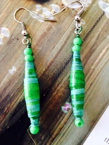 Glazer Green paper earrings hands made - Picture 1 of 1