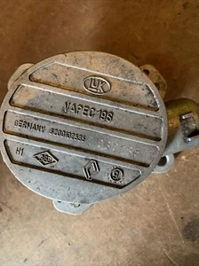 RENAULT MASTER MOVANO INTERSTAR 2.2 2.5 DCI BRAKE VACUUM PUMP 8200102535 - Picture 1 of 4