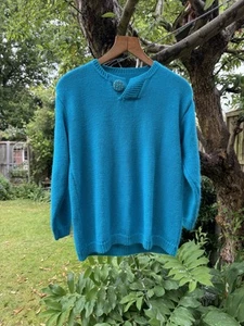 Handgestrickter türkis X-Large basierend auf einem 42" Brust seidig weicher Pullover - Bild 1 von 8