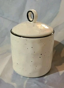 Contenedor pequeño con tapa, casi 5 pulgadas Alto - Imagen 1 de 4