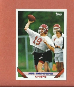 1993 TOPPS JOE MONTANA CARD #200 KANSAS CITY CHIEFS - Picture 1 of 1